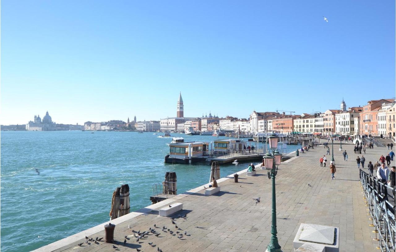 Stunning Apartment In Venezia With Kitchenette Exterior foto